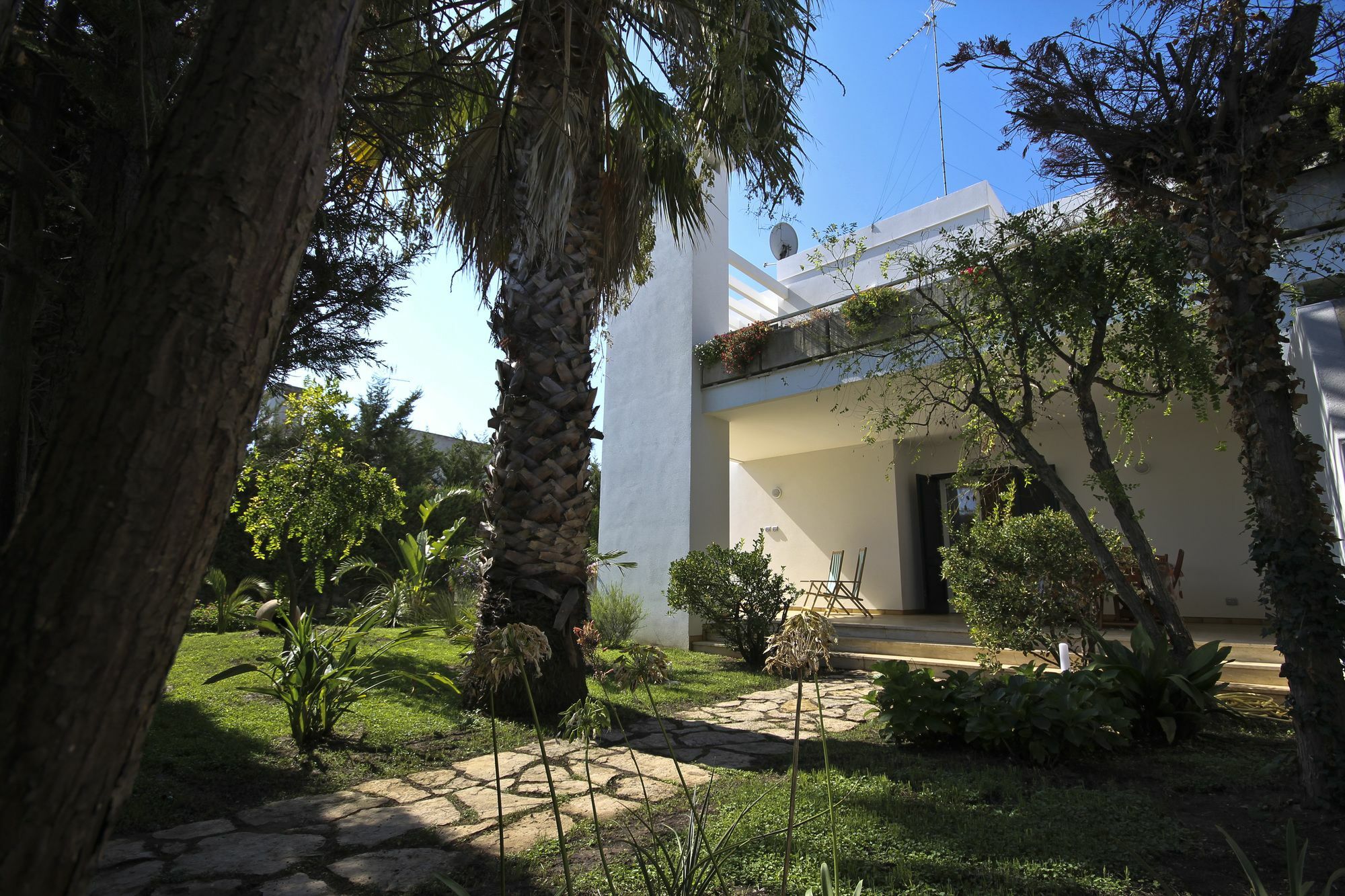 Villa Genny a 500 mt dalla spiaggia San Cataldo  Esterno foto